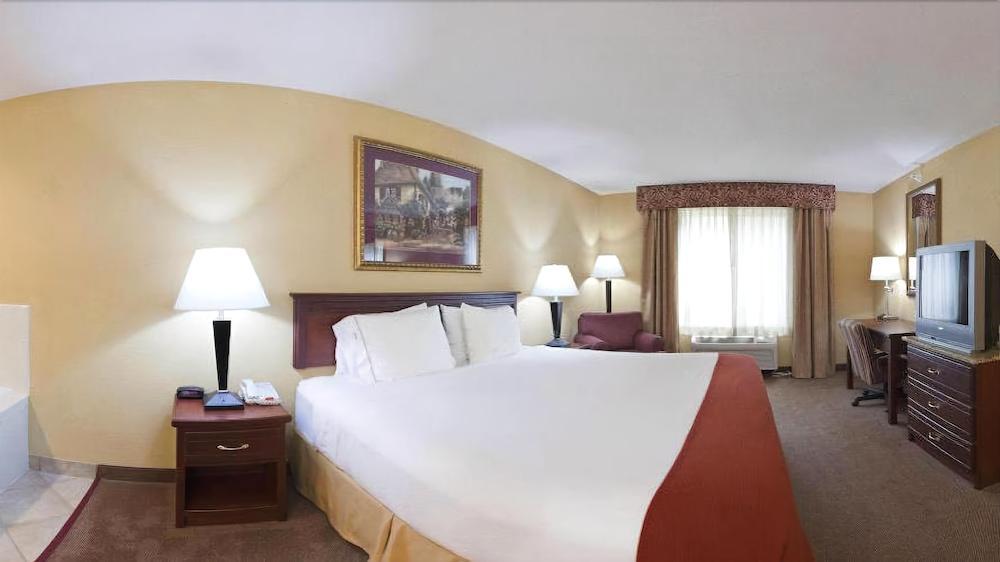 Holiday Inn Express Hotel & Suites Maryville By Ihg Exterior photo